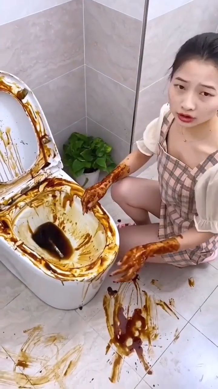 这女人连这点小事,居然都做不好,真是好吃懒做!