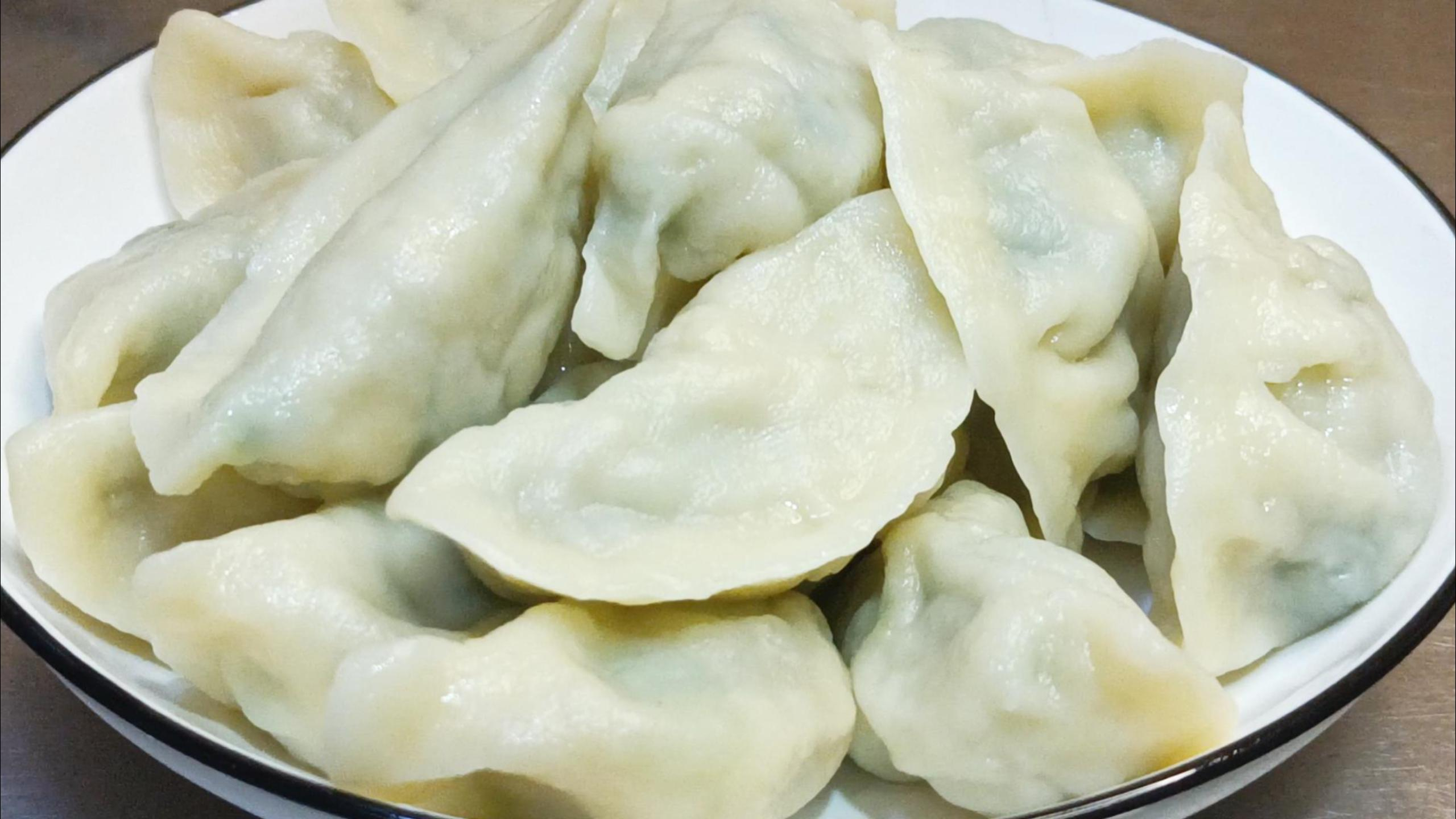 素三鲜饺子好吃,调馅是关键,学会这样做鲜嫩不出水