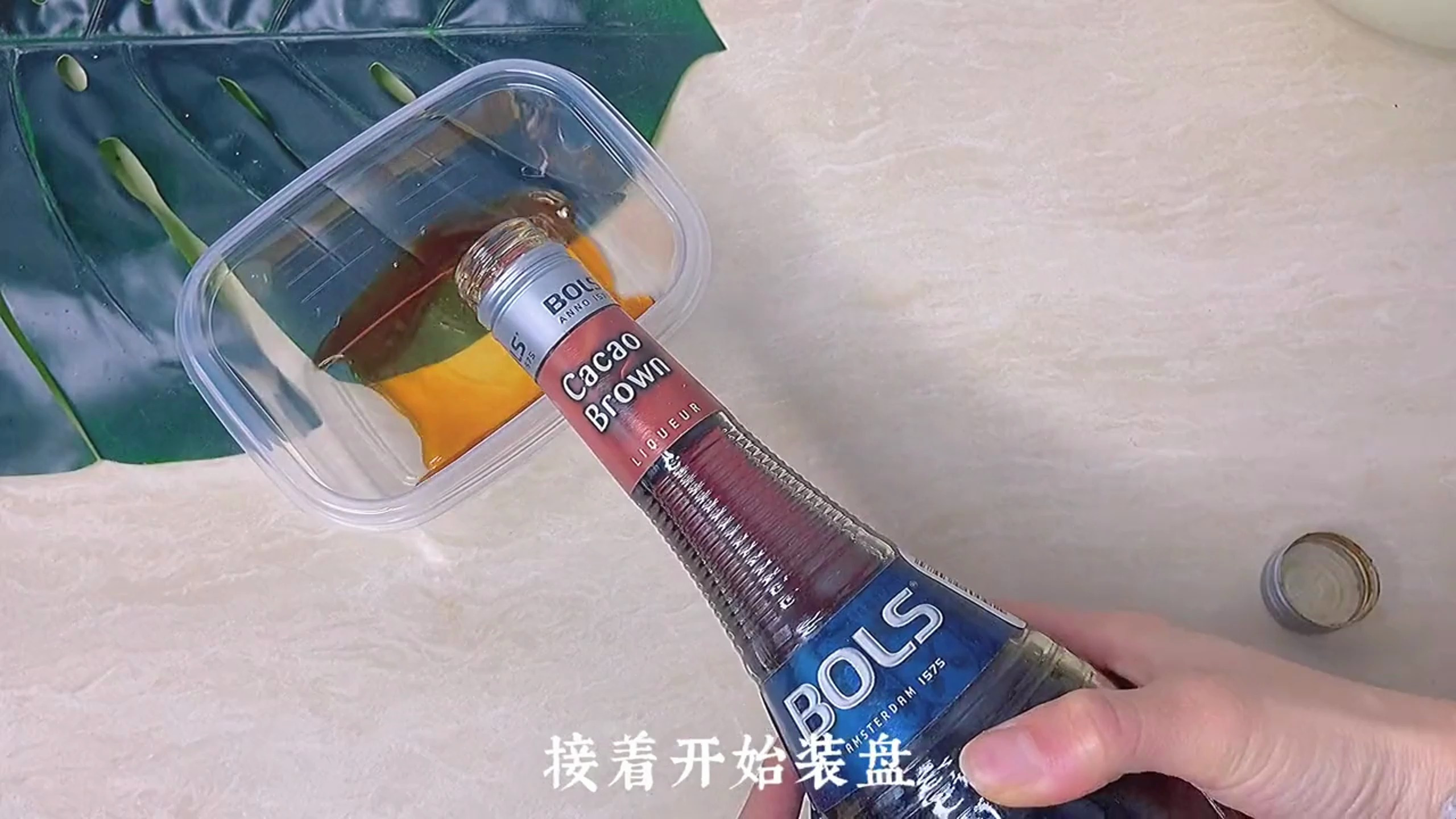 超详细!草莓提拉米苏做法!不用烤箱,搅和搅和就能做