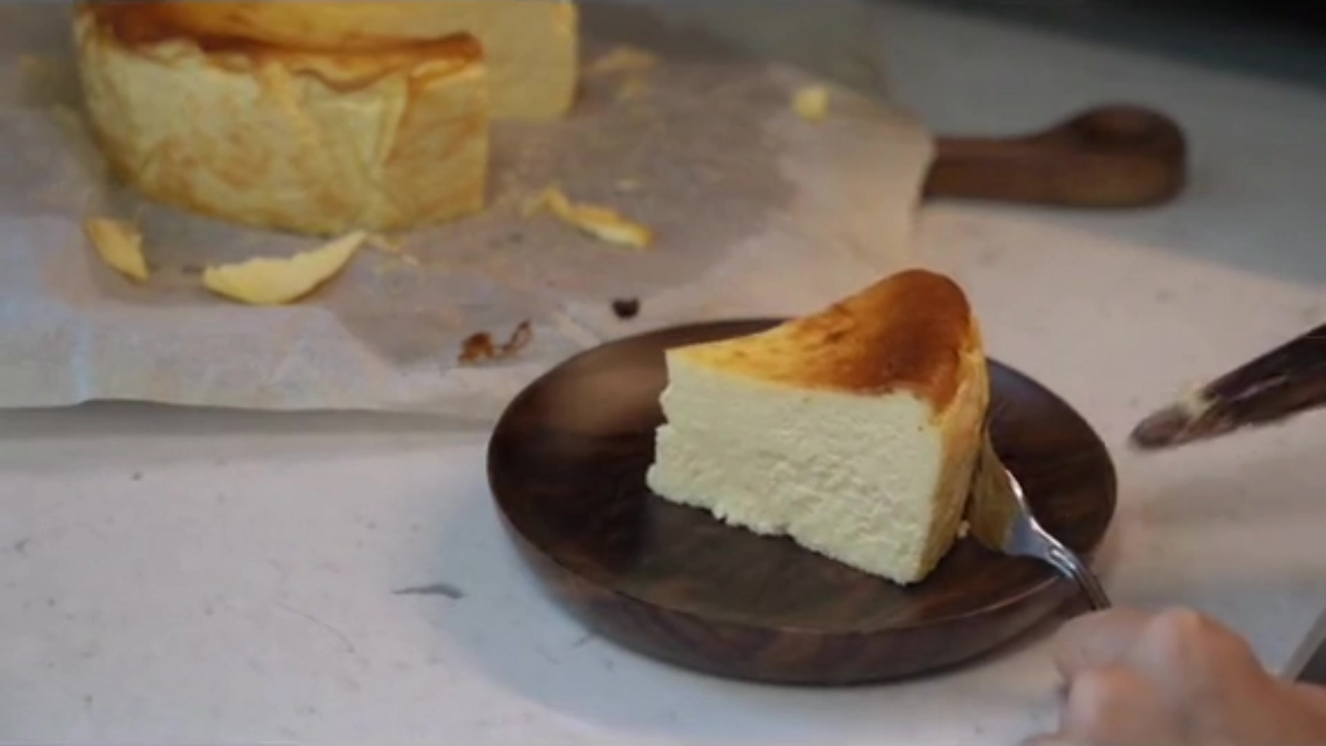 0奶油添加大量牛奶的巴斯克芝士蛋糕好上头