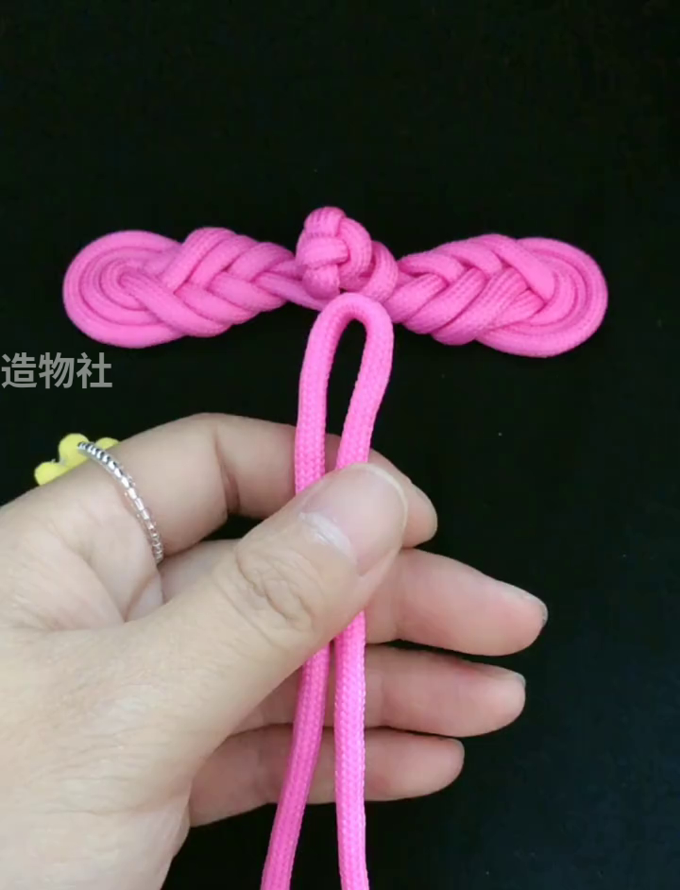 弹琵琶的小技巧:如何轻松掌握琵琶扣