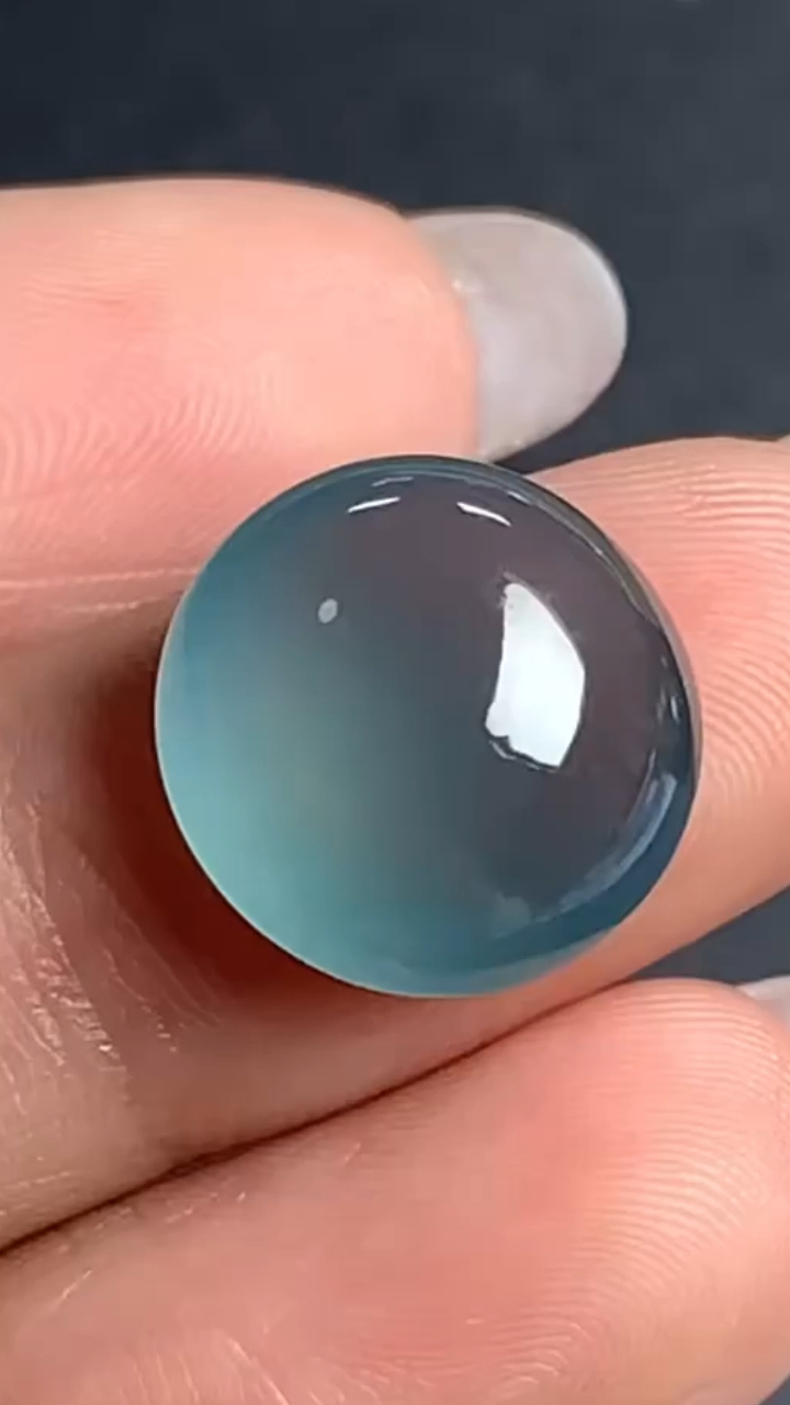 玻璃种满色天空蓝翡翠蛋面