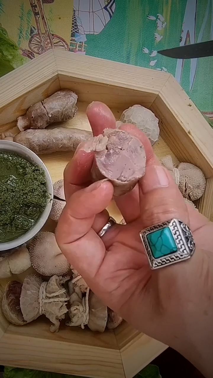 在我们内蒙羊肉就是那么简单蘸点韭菜花就好吃