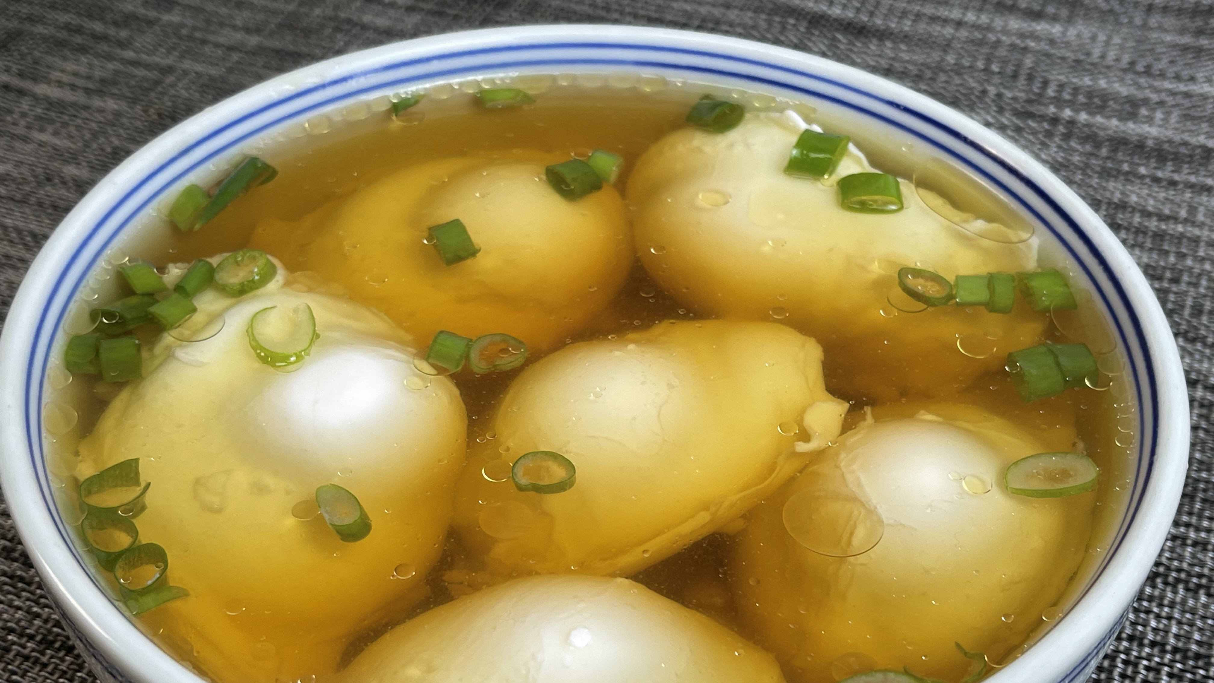 水煮荷包蛋这种做法太赞了,0失误,不散花,又圆又嫩,快收藏