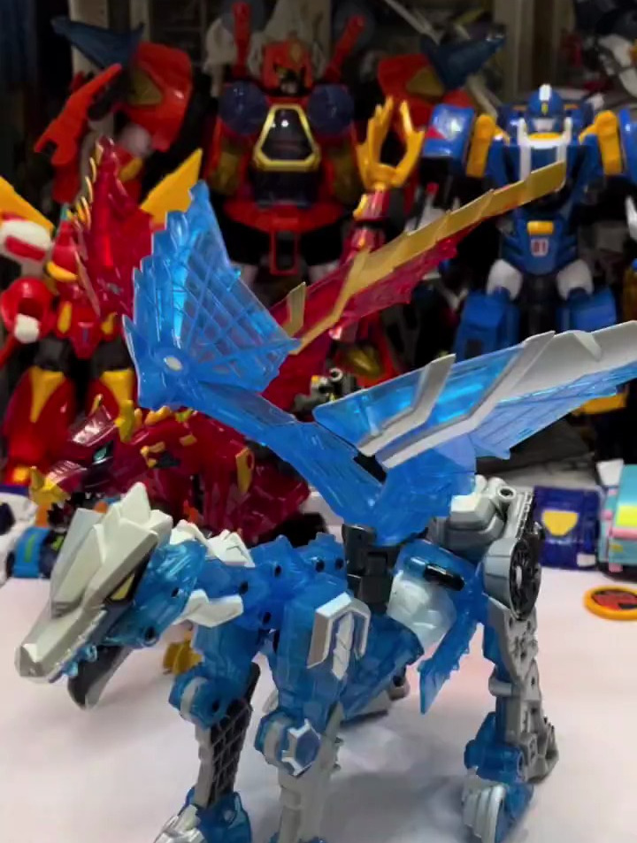 钶龙战记至尊版(冰炎龙)双龙形态变形钶龙战记.我的玩具分享