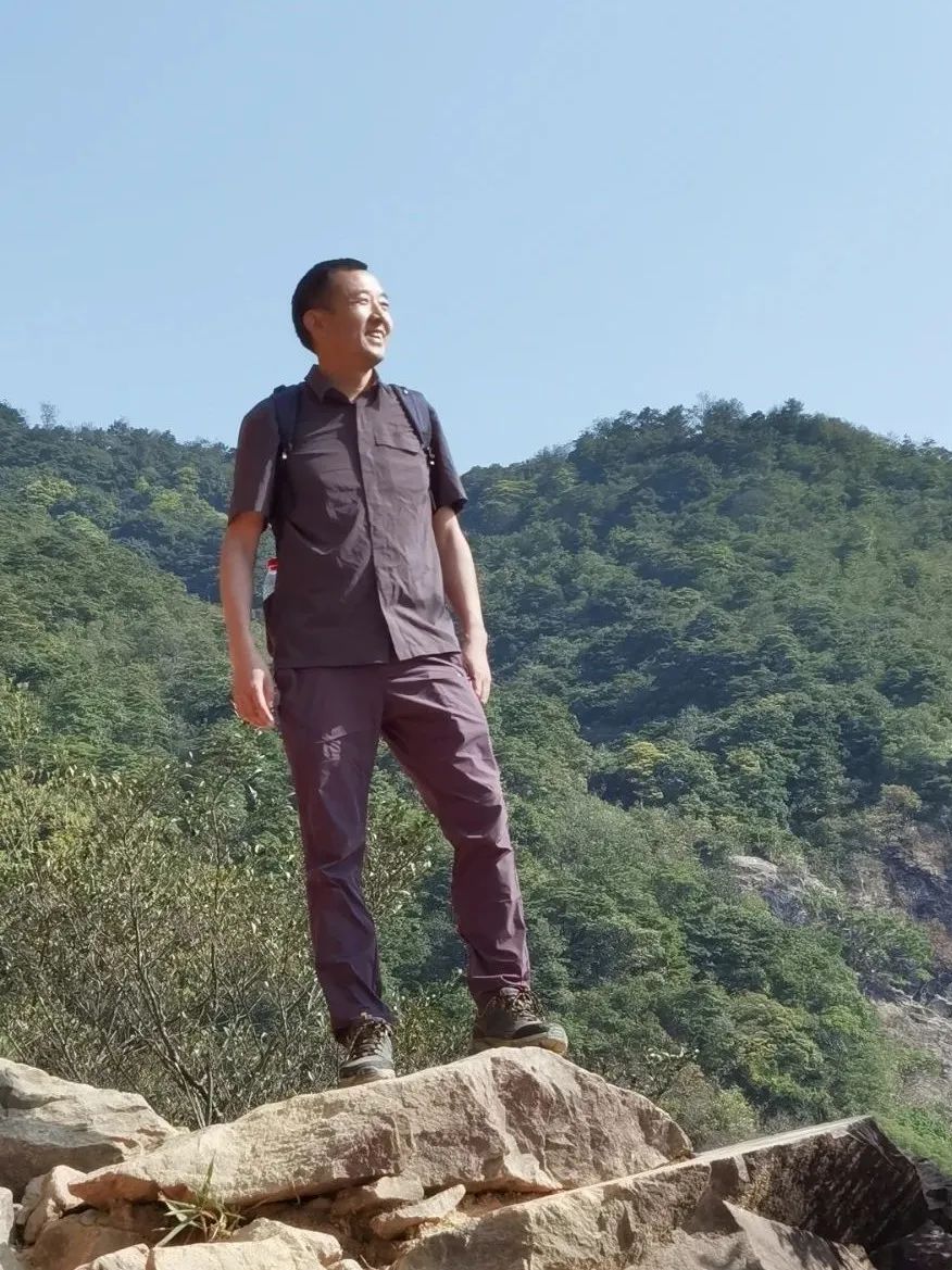 县委书记陈行甲,在任5年把87位官员送进监狱,升官之际毅然辞职-度小视