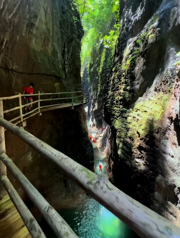 在这个40度夏天的重庆,如果你不知道哪个地方凉快,就来金刀峡吧