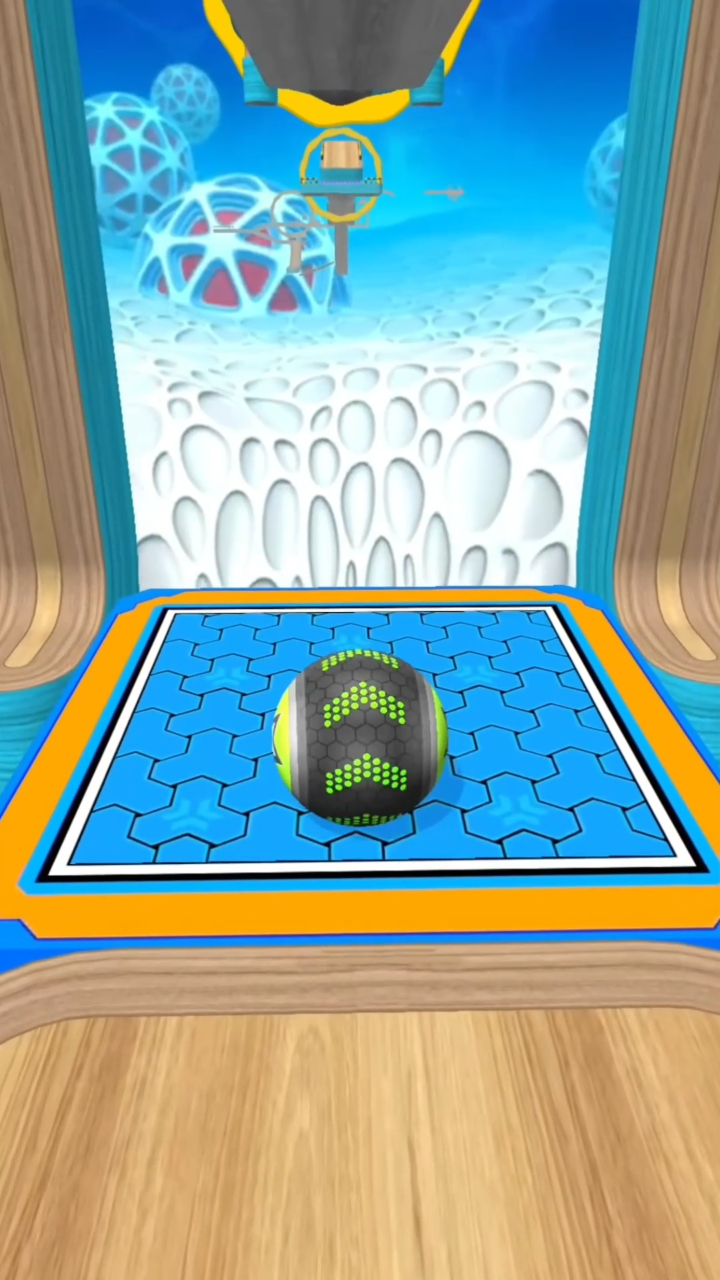 超解压超好玩的球球跑酷来了