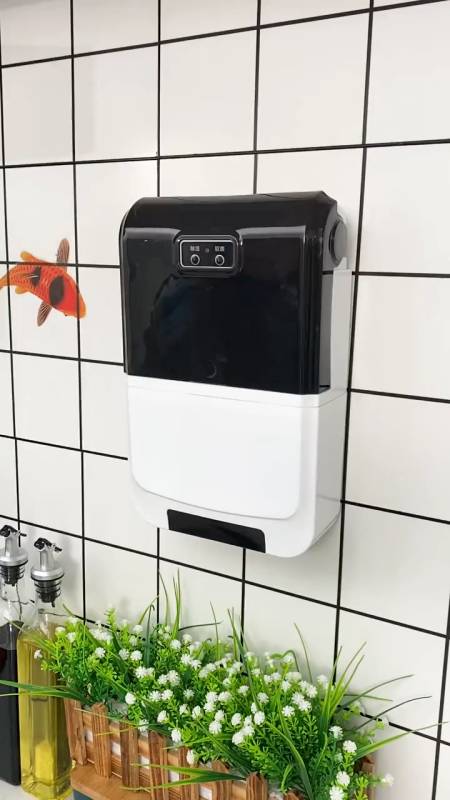 筷子潮湿容易滋生细菌,来试试这款自带除湿消毒的筷子筒