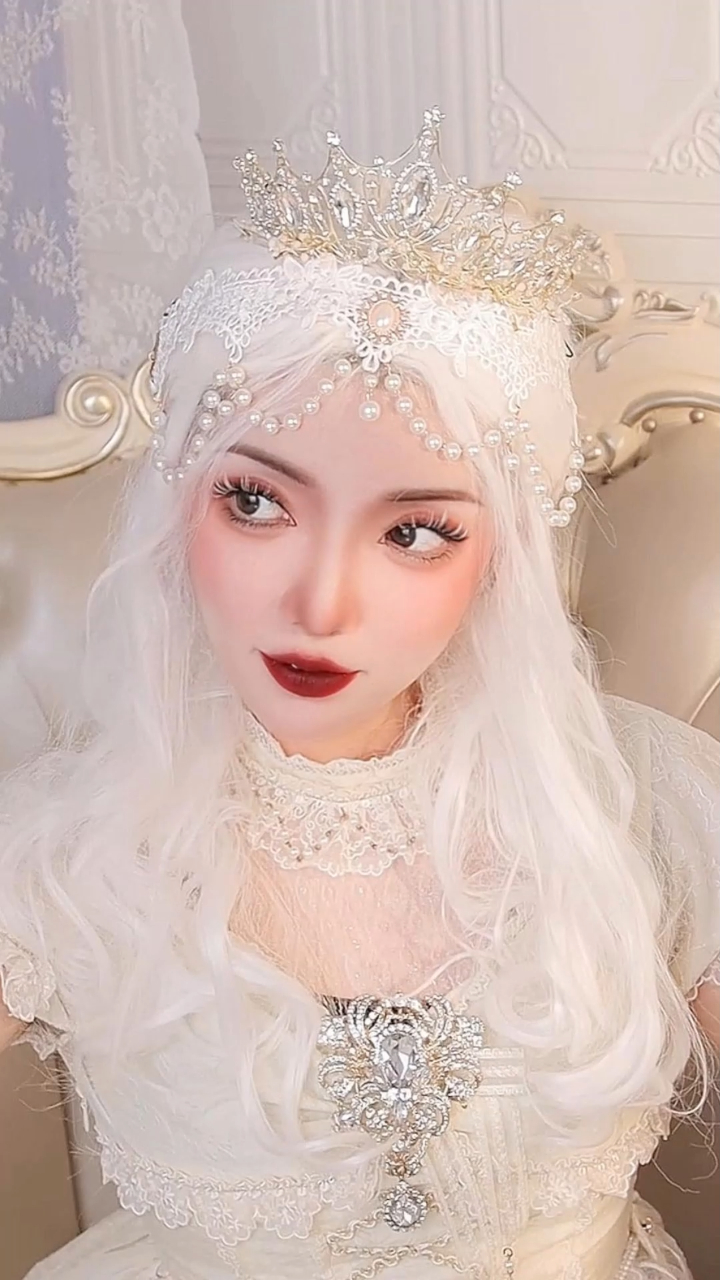 白皇后创意妆|这个世界不是非黑即白