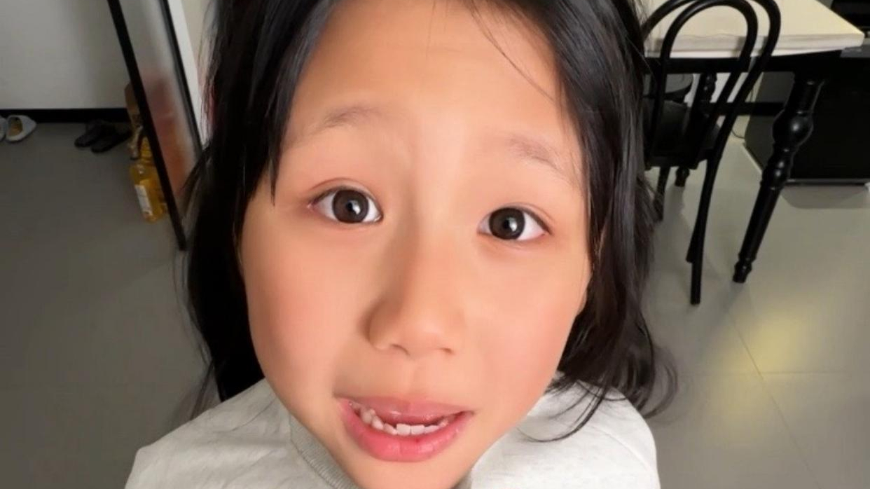 不好意思同学，我爸说放假后就不能丑了 #放假后我们将是陌生人#