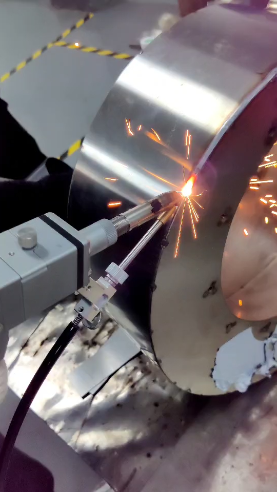 赛硕手持激光焊接机20不锈钢风机焊接