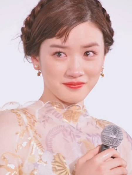我还惊艳于永野芽郁的仙女落泪!原来真的有人哭起来梨花带雨