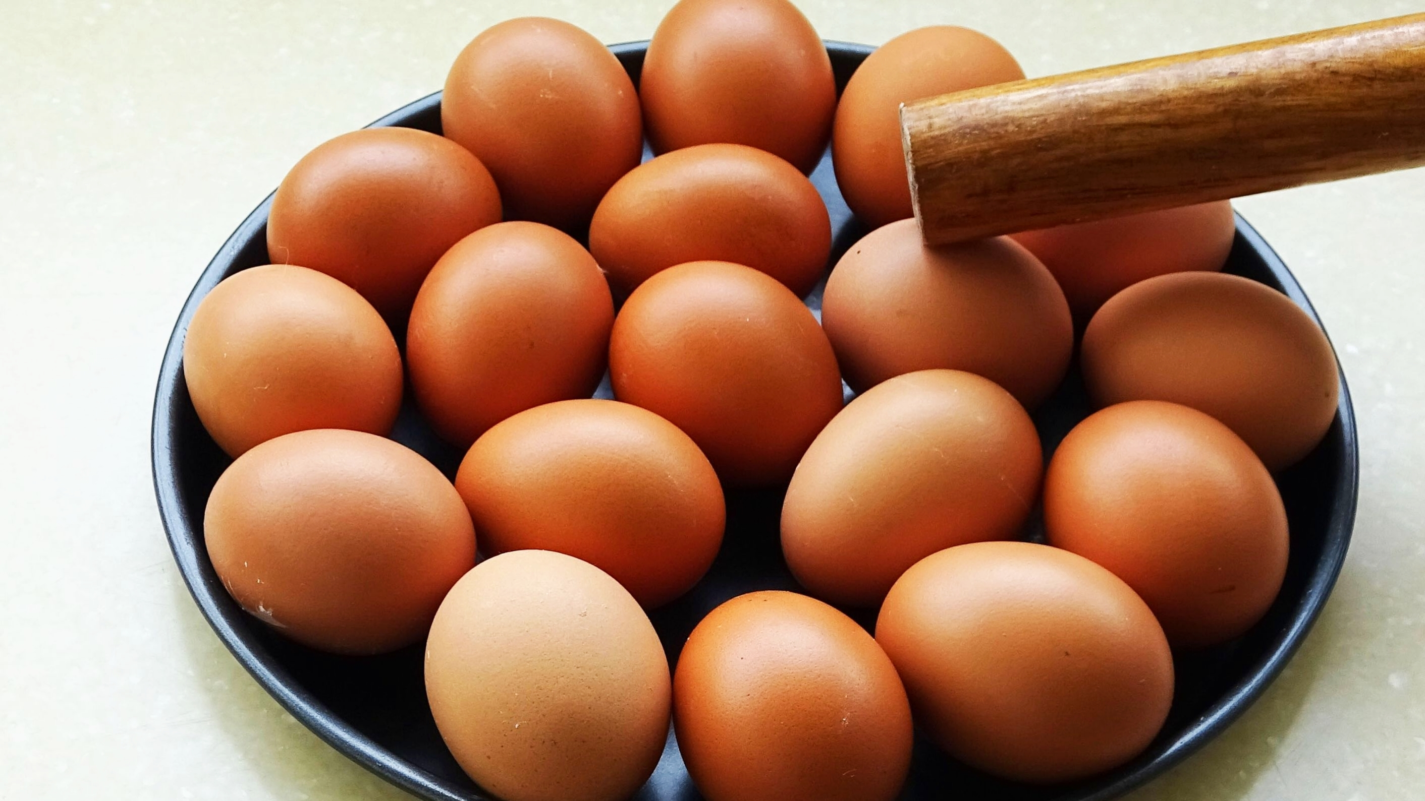 鸡蛋学会这样做,不炒也不蒸,上桌就是大硬菜,过年待客特有面!