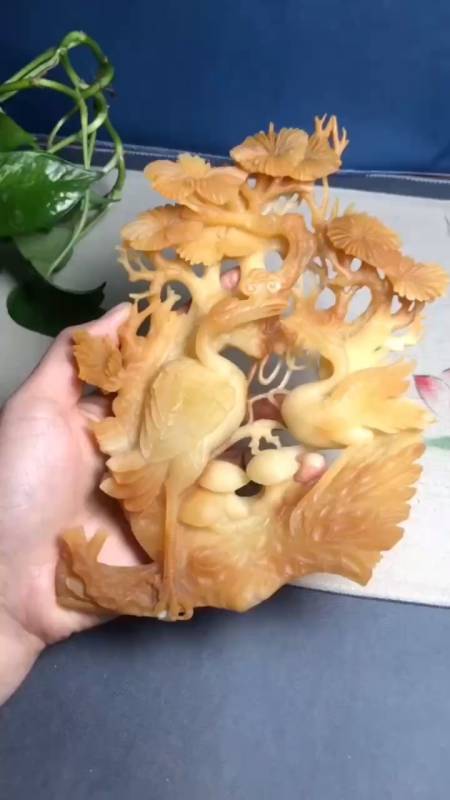 金丝玉镂空雕刻鹤摆件,配精美底座-度小视