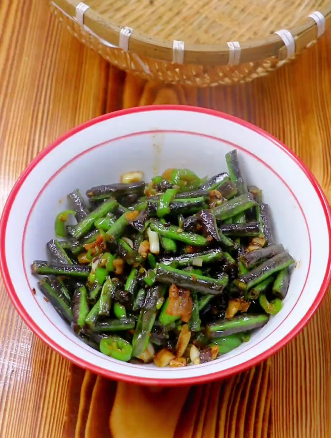 红豆角这样炒,三碗米饭都不够-度小视