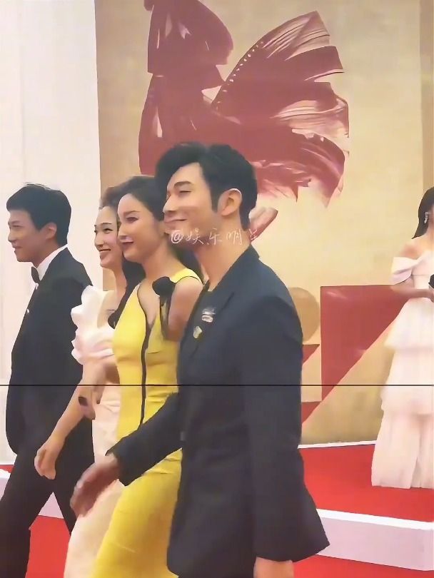 黄晓明邓超李冰冰同框出席走红毯你们更喜欢谁