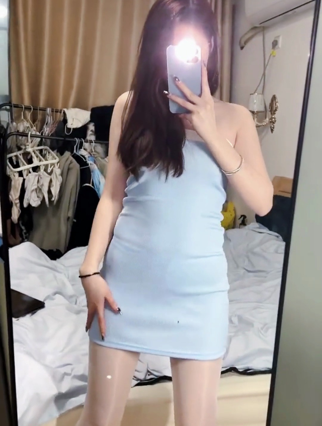 女友穿搭 包臀裙 对镜拍 正常穿搭无不良价值观导向