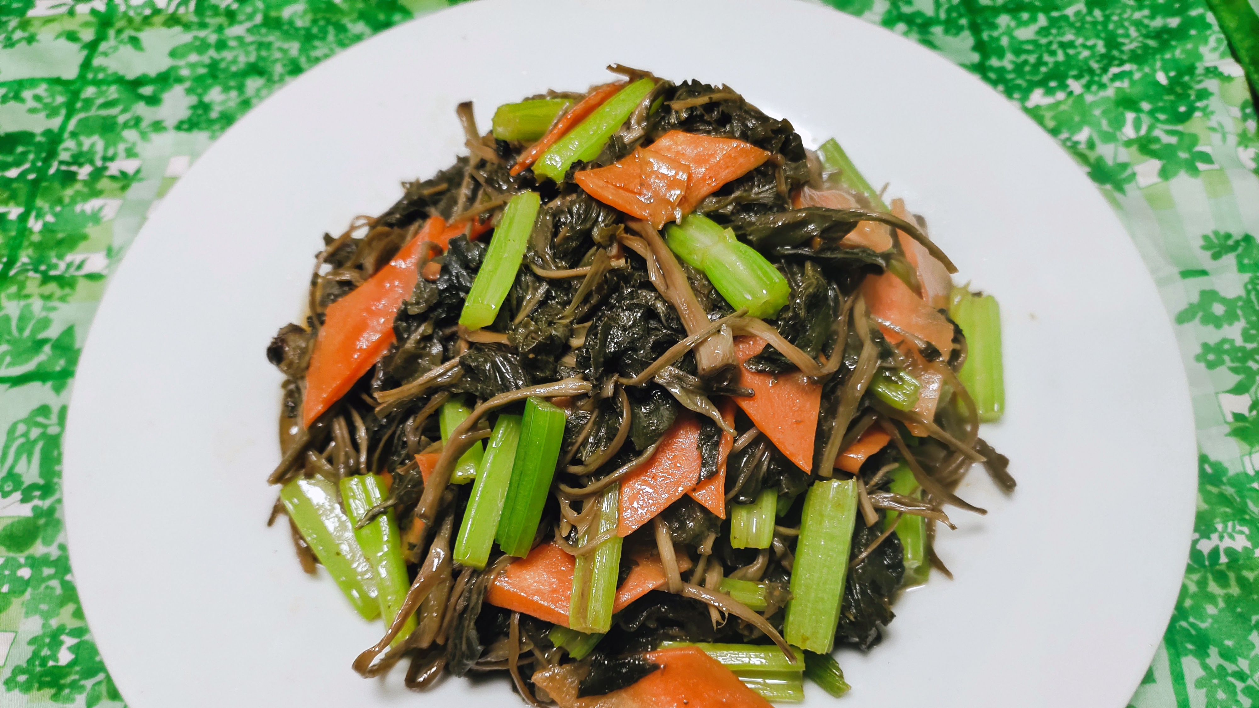 关德财老师教做素菜 炒大耳毛