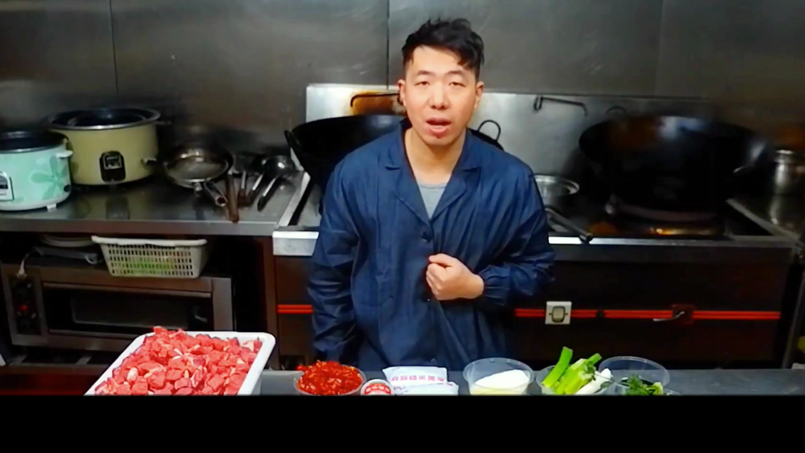 大厨教你台湾红烧牛肉面,价值3万元的配方,在东莞火卖15年