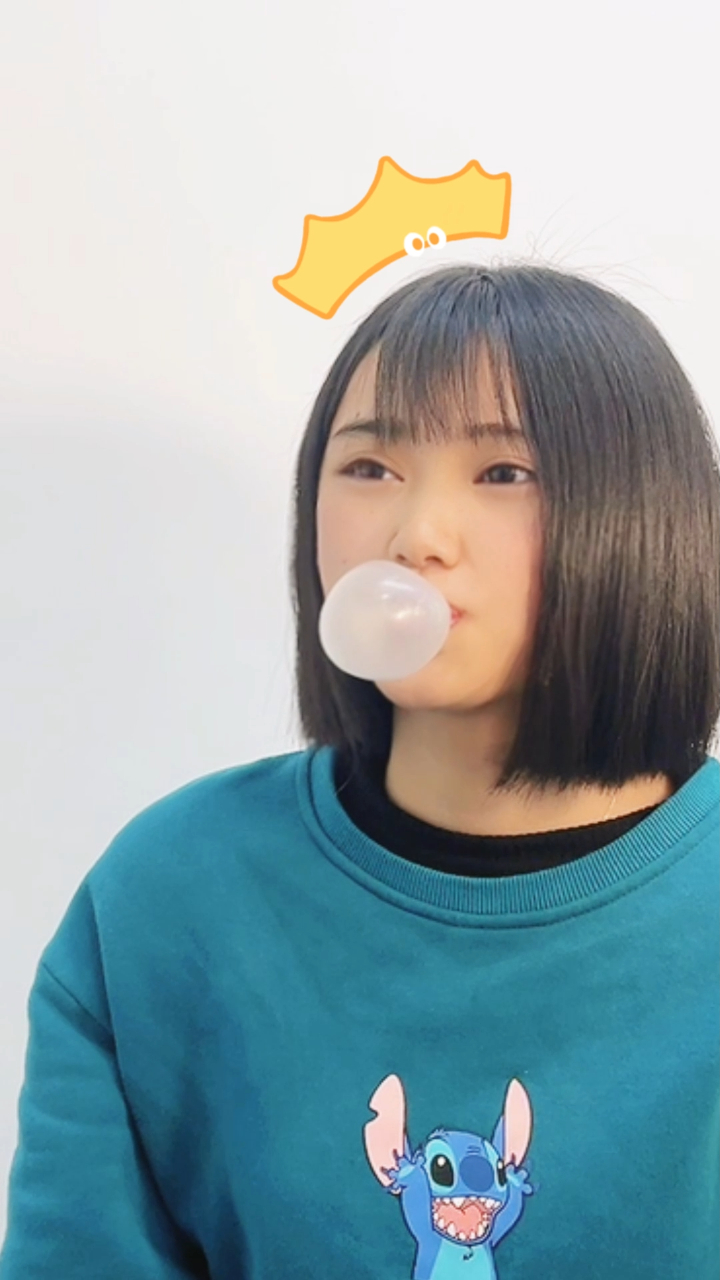 你吃过跳跳泡泡糖吗有跳跳糖的口感还能吹泡泡没想到这么有趣