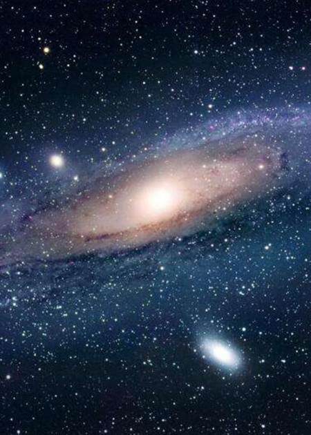 天文学家发现宇宙最大星系,直径是银河系150倍-度小视