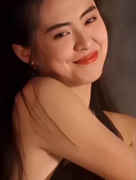 王祖贤,甜美可人,让人心动,真是太有魅力了!-度小视