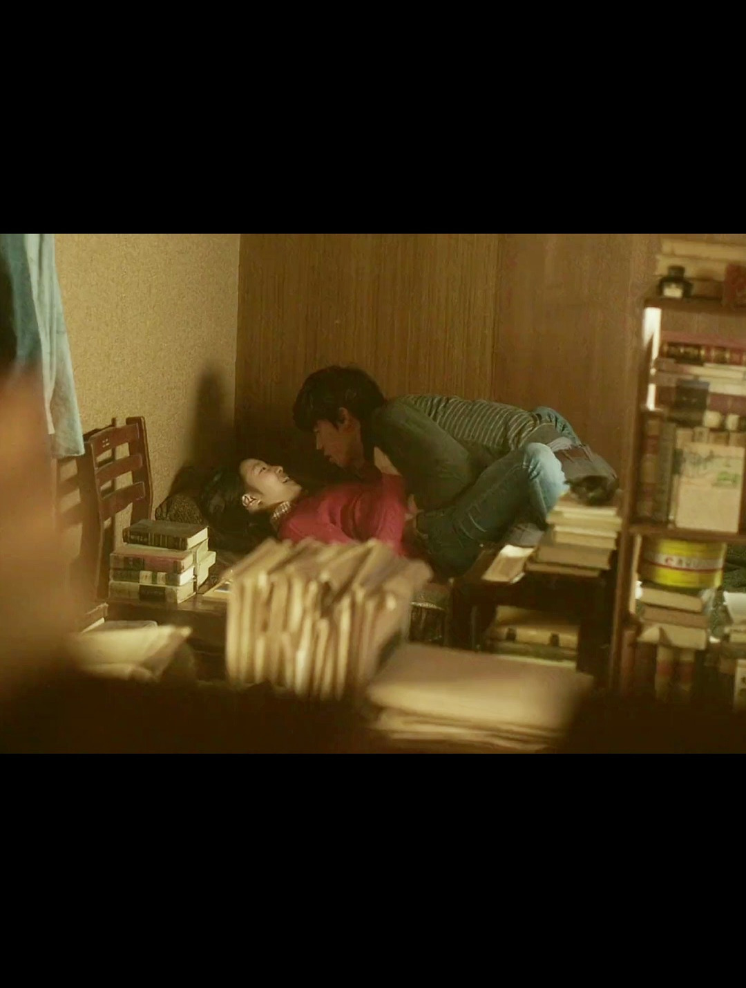 韩国经典电影《恩娇》,70岁老人也渴望有春天(3)