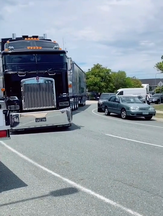 经典不经典我不管 我就喜欢这一款 kenworth 200