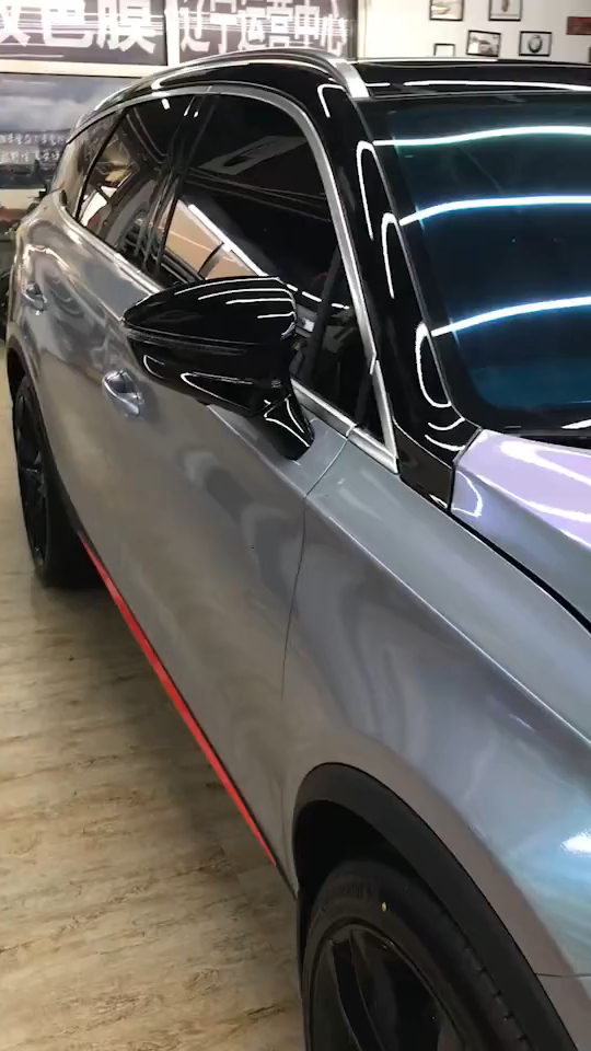 比亚迪唐改色灰魅蓝车顶黑化