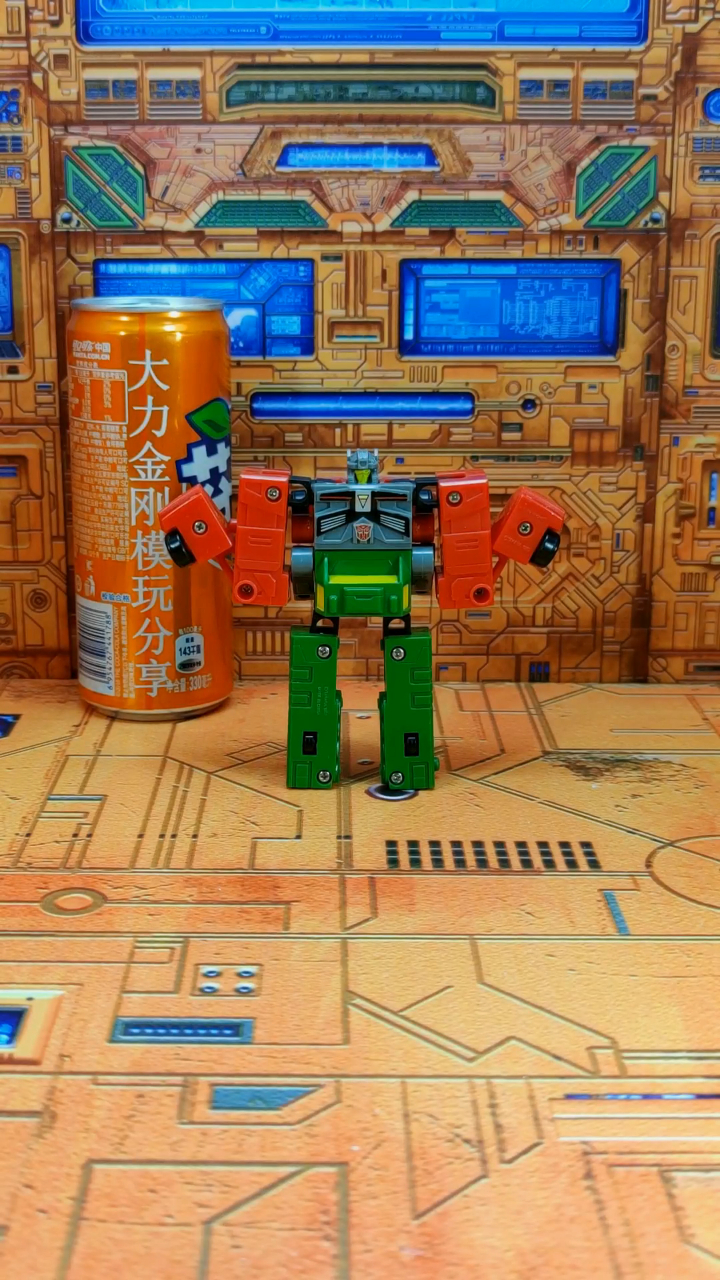 g1疾风,多重战队成员,飞摇翼四肢,变形为日产gtr和半履带车