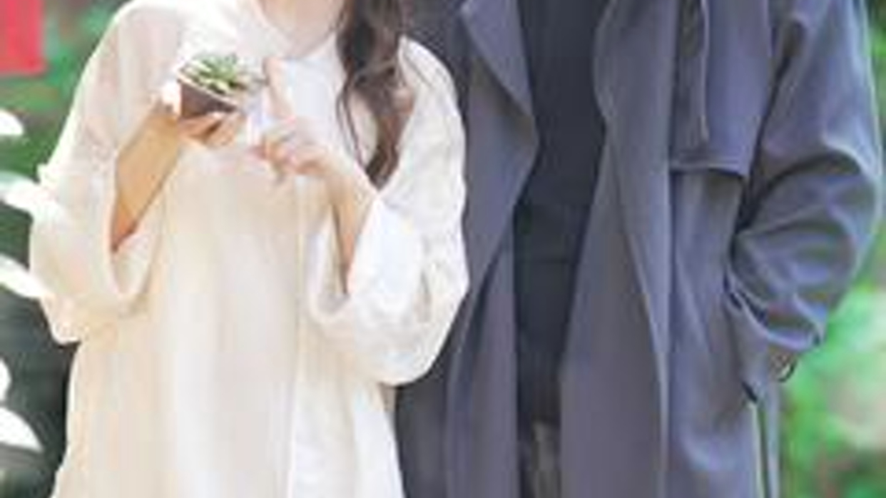 小鹿乱撞... 01