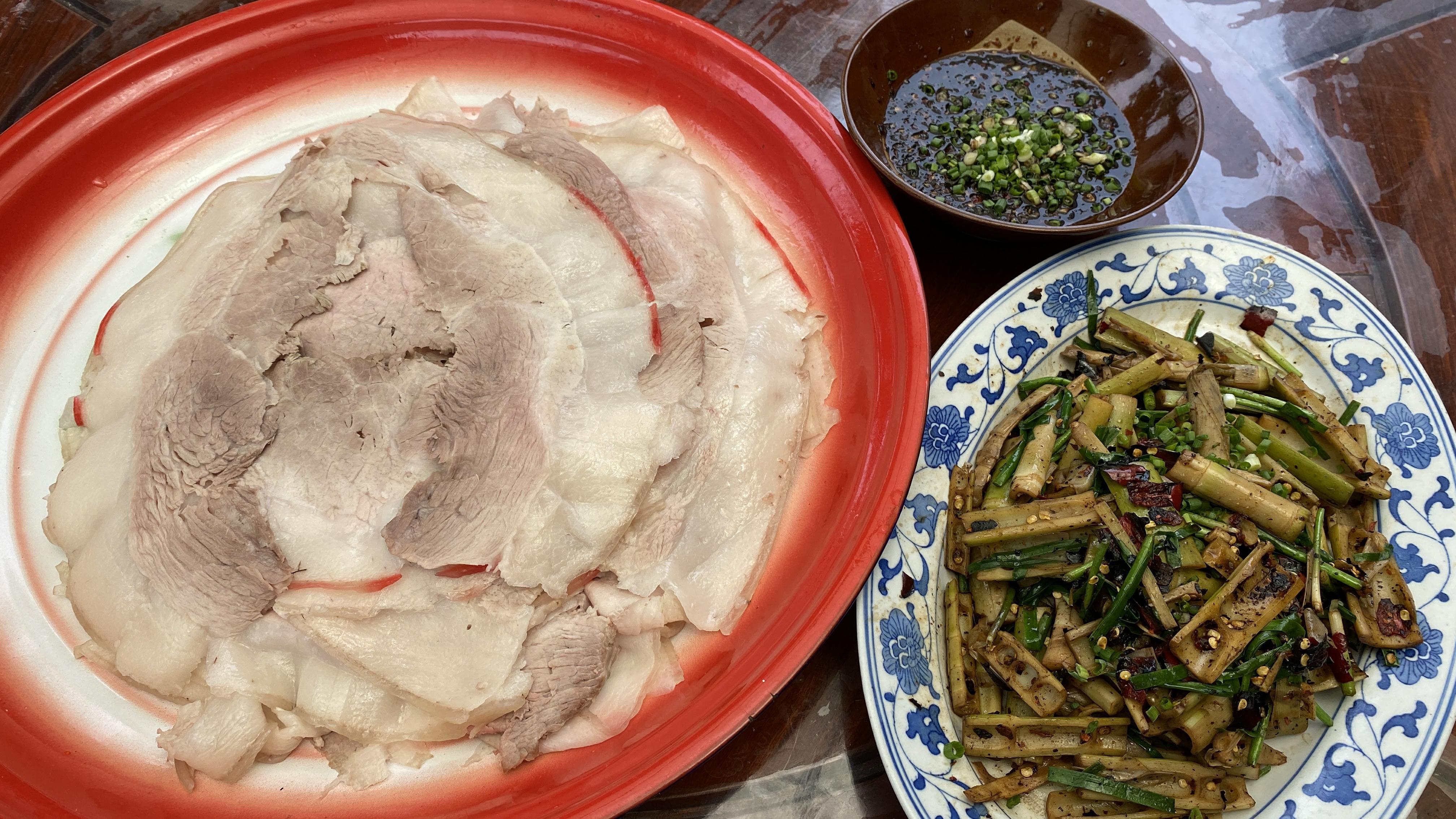 杰哥私房菜——今天吃个“大刀白肉”,展示刀工的时候到了