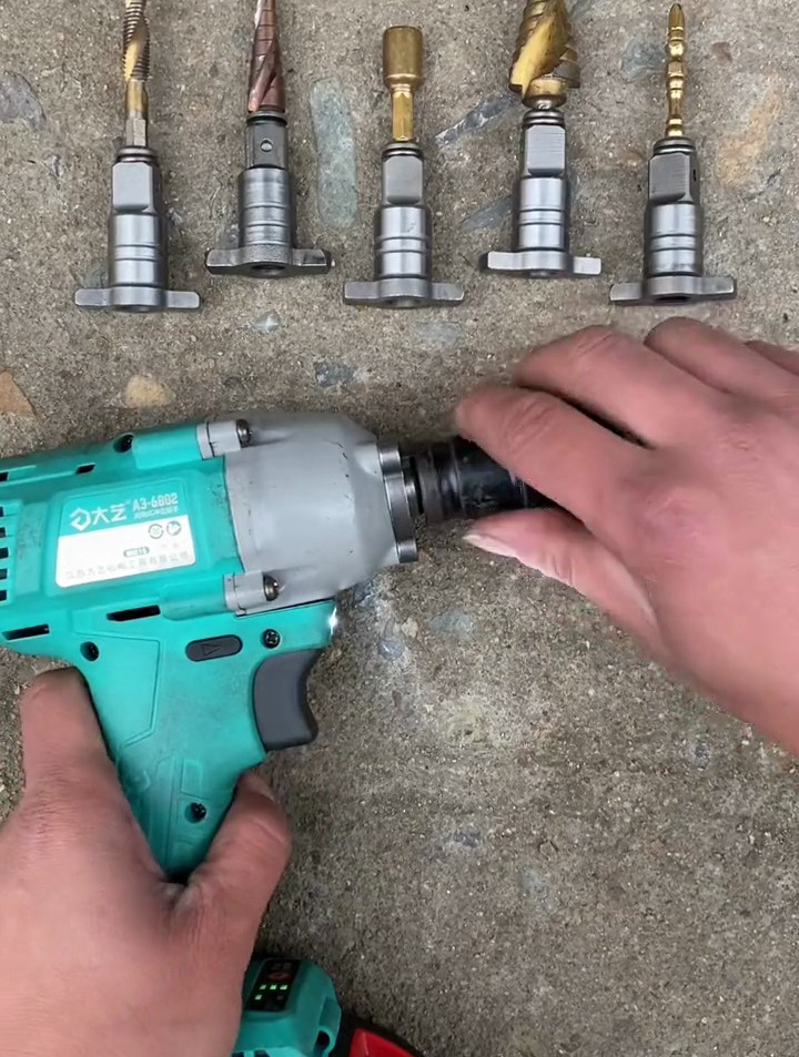 电动扳手多功能六角空心四方轴-度小视