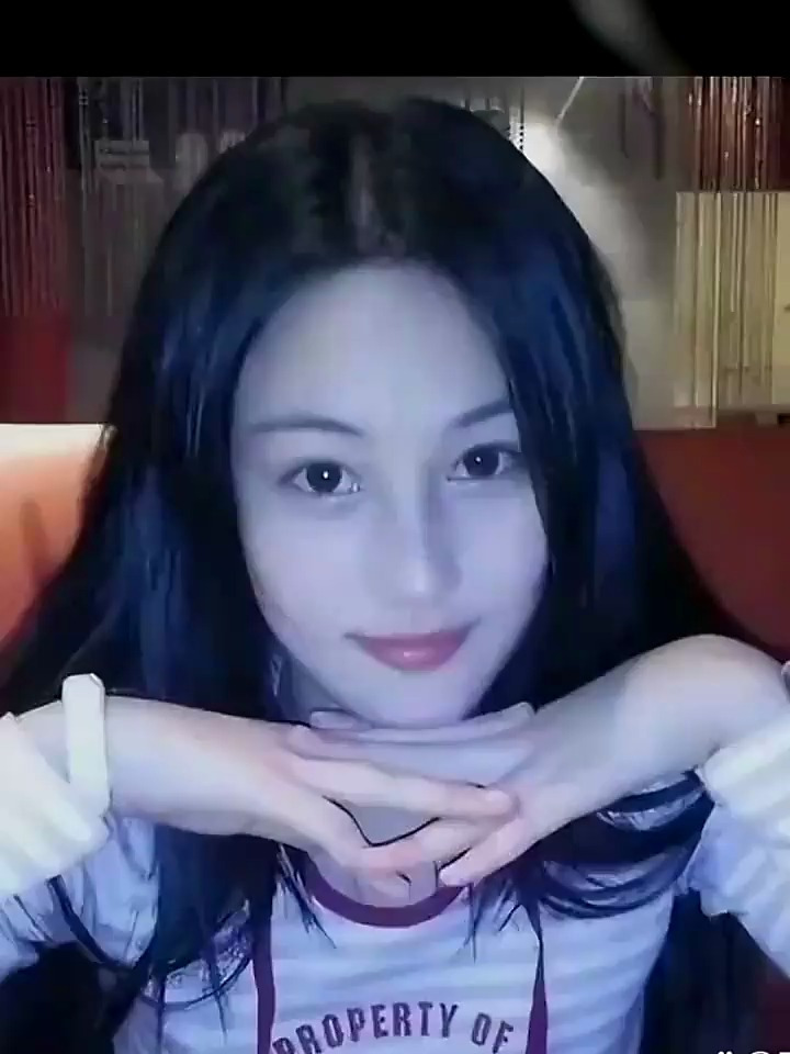 张馨予小时候是真好看呀,从小美到大!