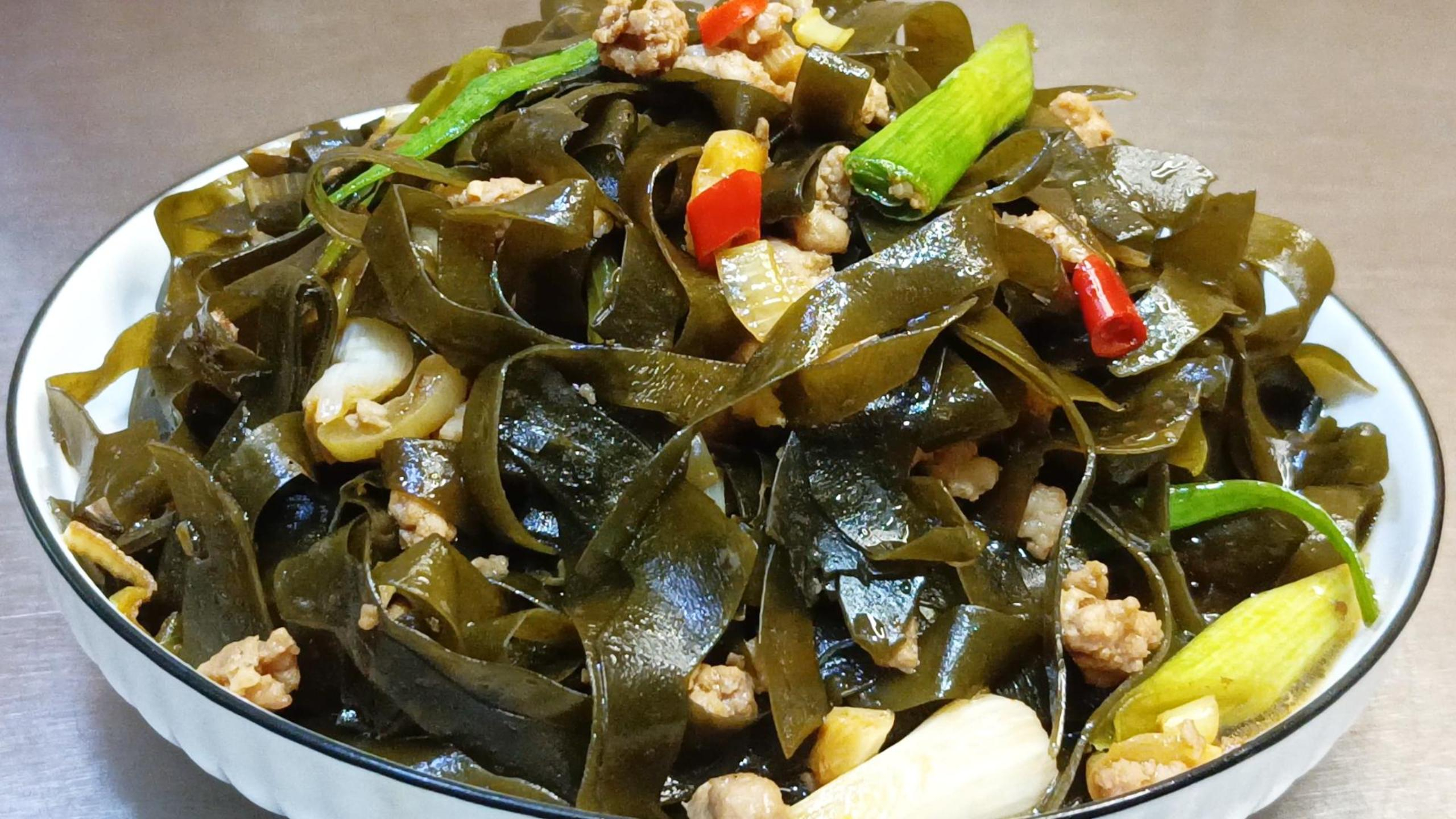 家常小炒,零难度的肉沫炒海带,简单美味可口!