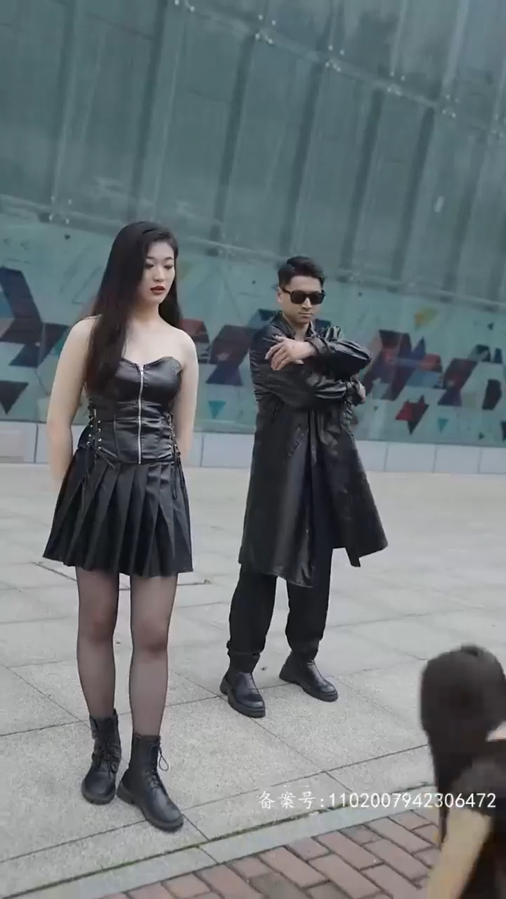 罗刹大人宣判坏人,可儿行凶