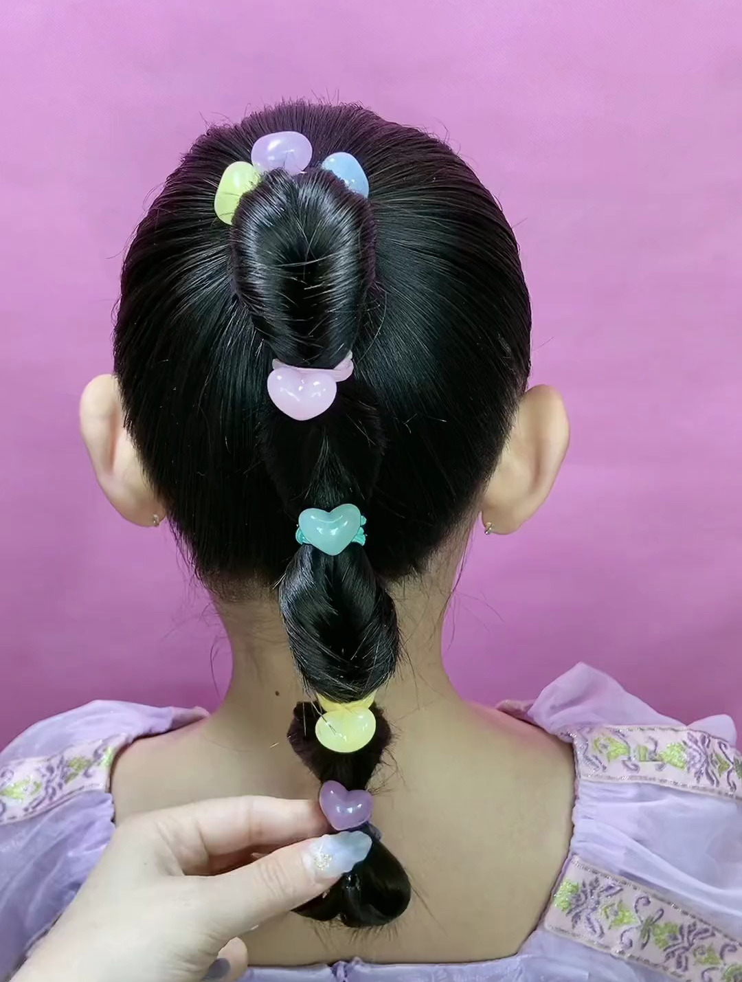 儿童长发花式高马尾教程分享让闺女美美的去上学