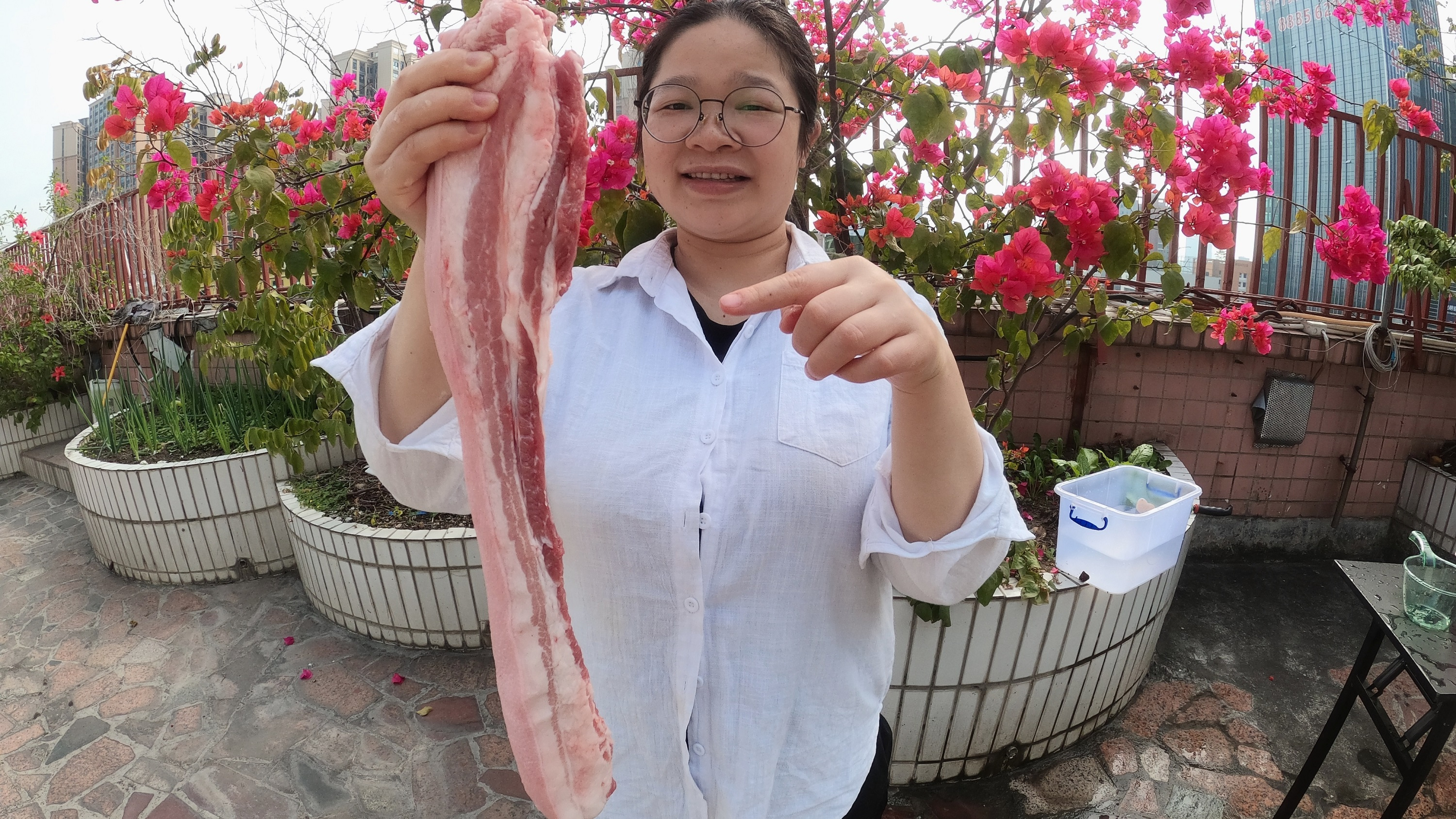 家用烤箱自制脆皮五花肉,香脆不腻,做法简单,很容易成功