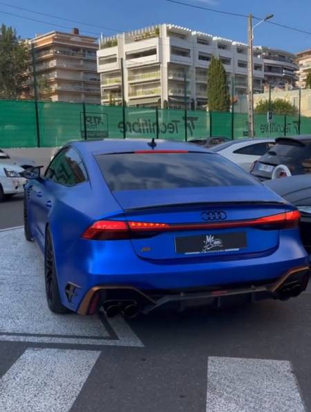 abt套件的rs7开起来很暴躁 奥迪rs7-度小视