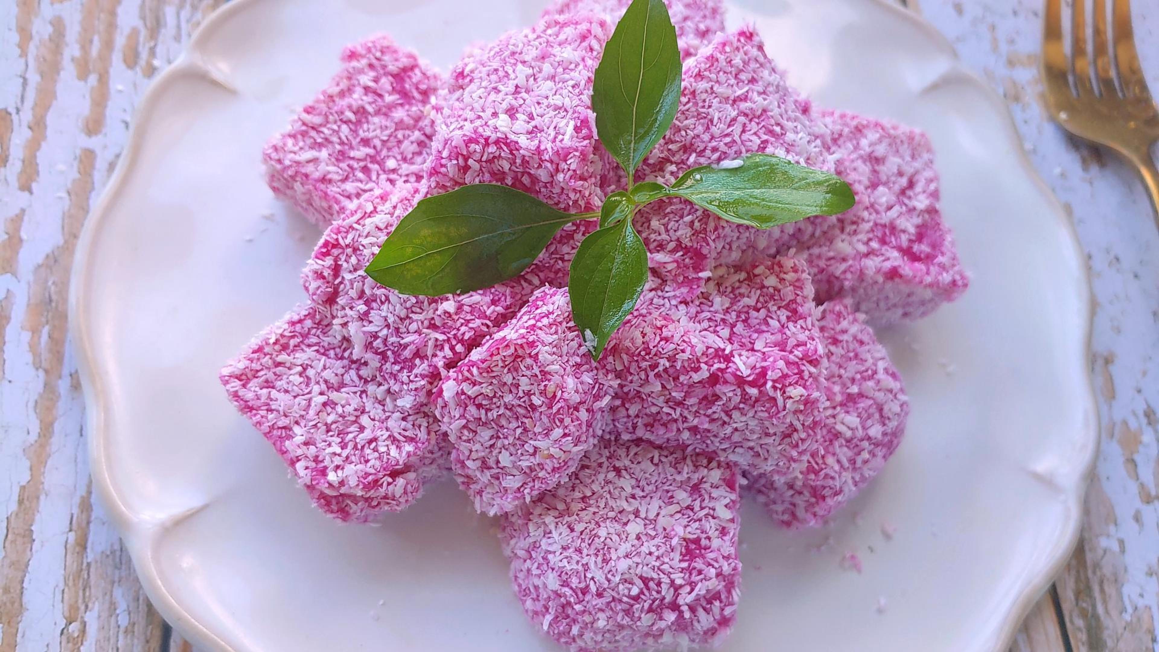 不用烤箱,只要搅一搅,超美味「火龙果冰糕」轻松get,零难度