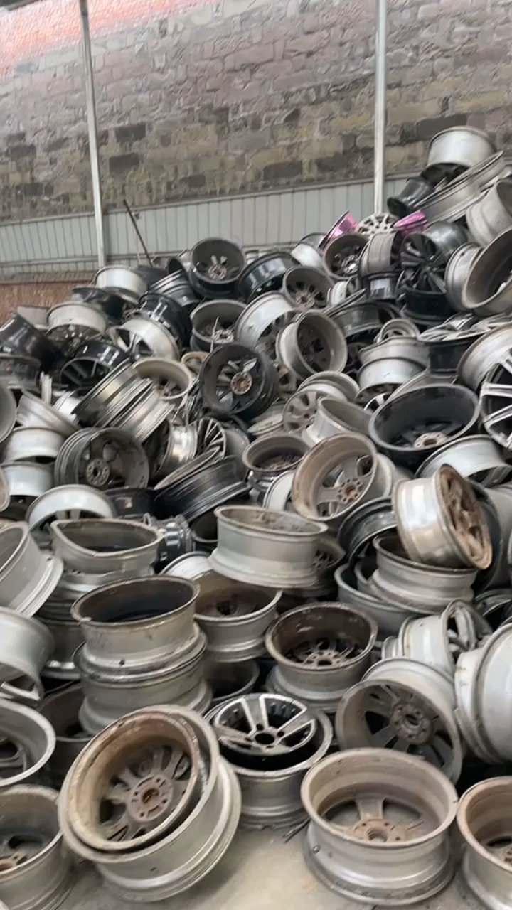 铝合金轮毂破碎机生铝铸件破碎分选机生产现场
