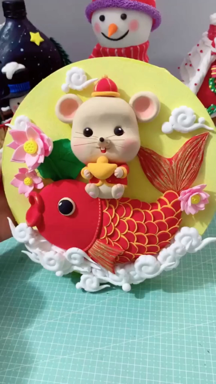 做一副年年有鱼的粘土画,给家里添一份喜庆-度小视