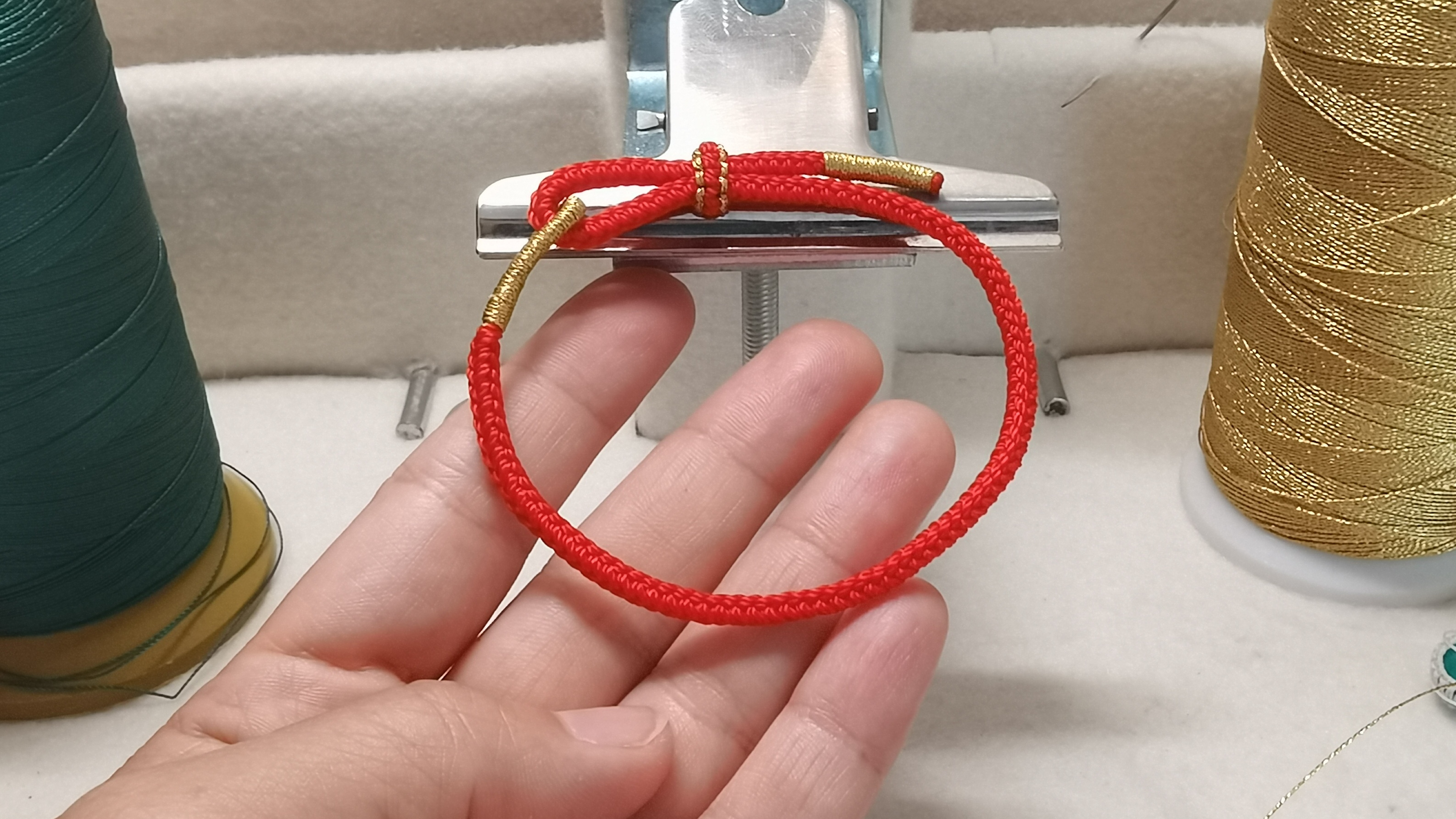 中国结饰品,简单易学四面佛红绳手链手工教程,快来学吧