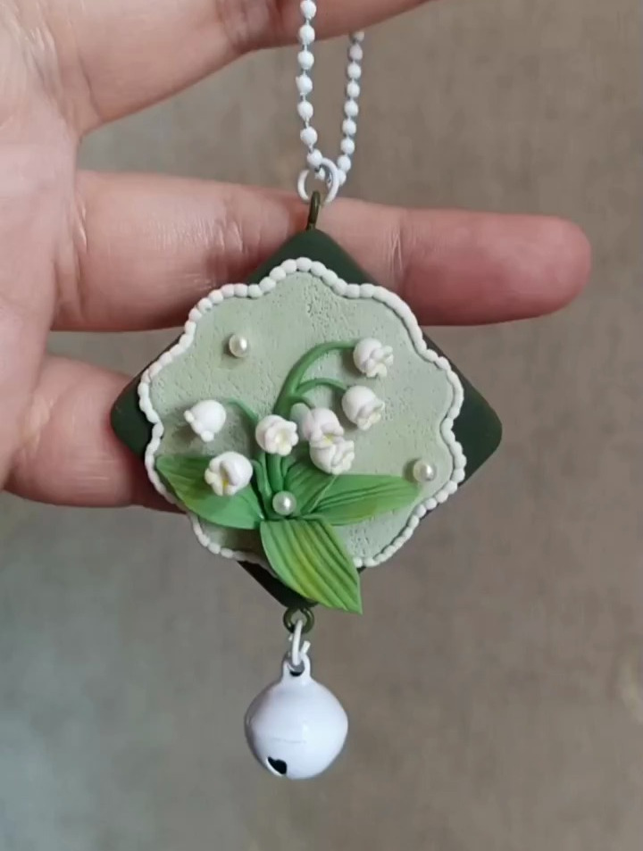 粘土教程铃兰花挂件简单可爱粘土教程超轻粘土教程手工铃兰花