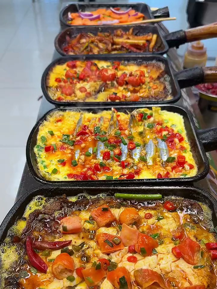 铁板菜,操作简单出餐快,搭配烧烤下酒,搭配米饭做快餐都可以