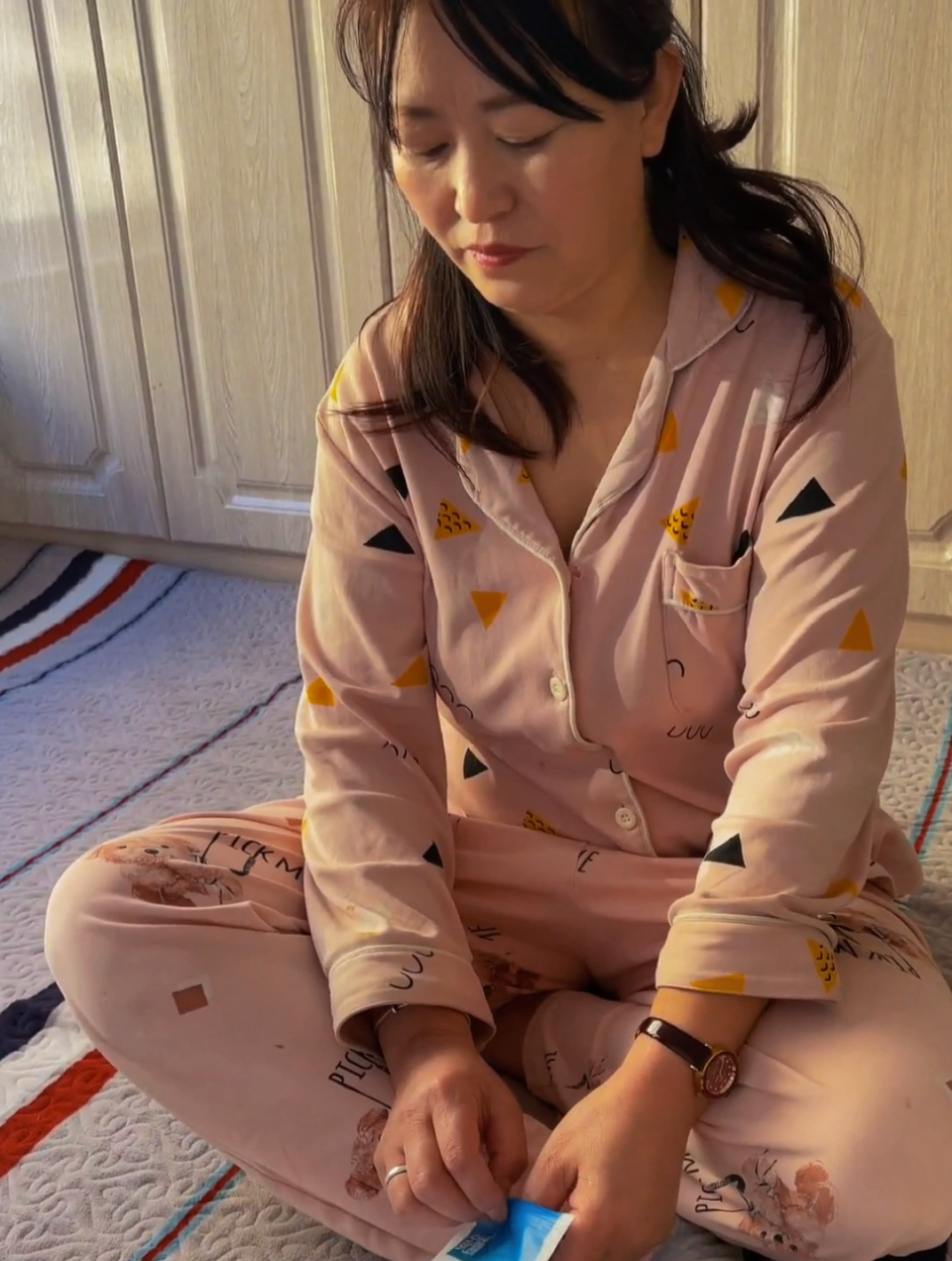 妈妈听信了别人的话觉得我女朋友不顾家