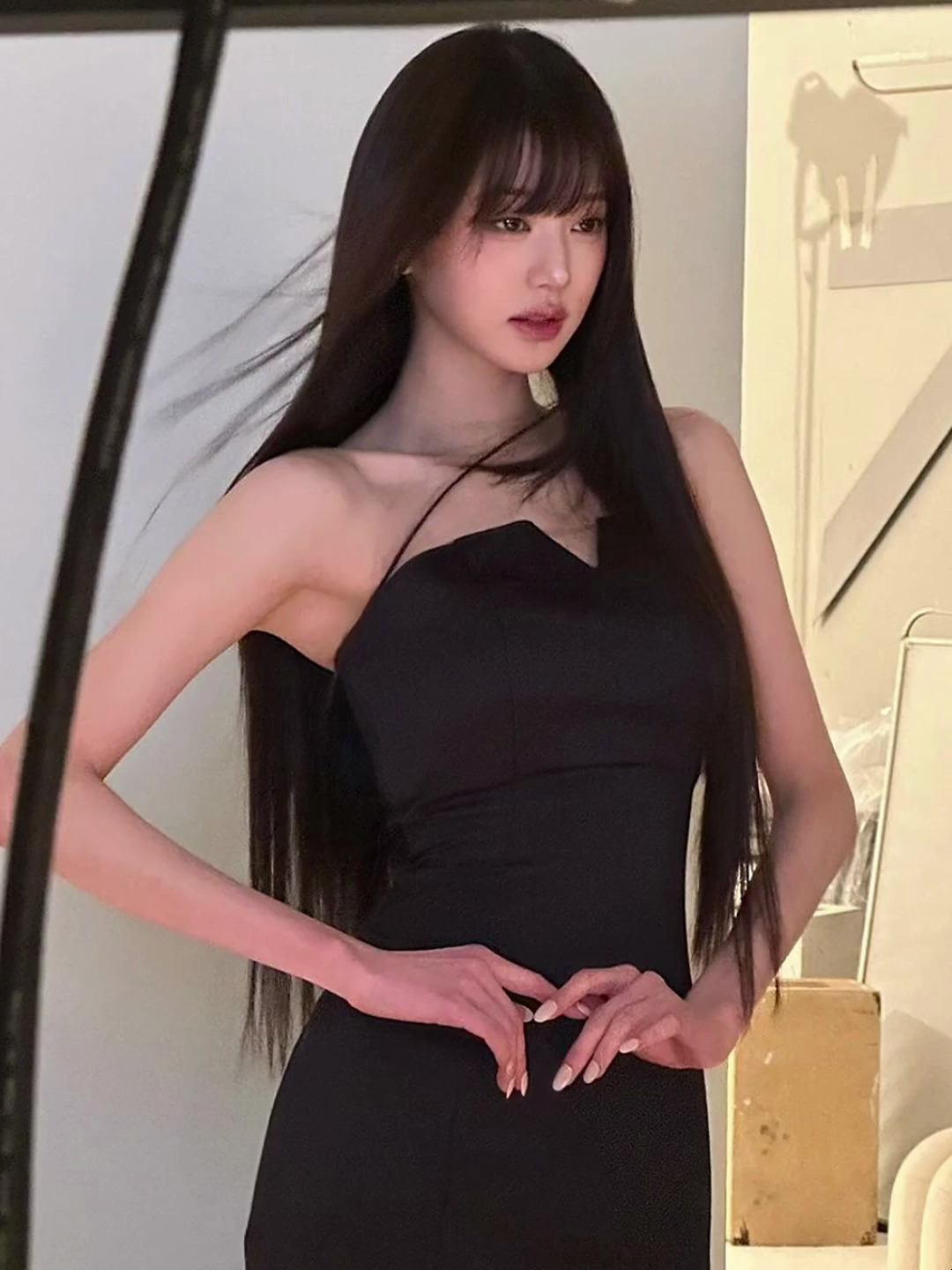 张元英写真拍摄花絮,很难想象她才19岁