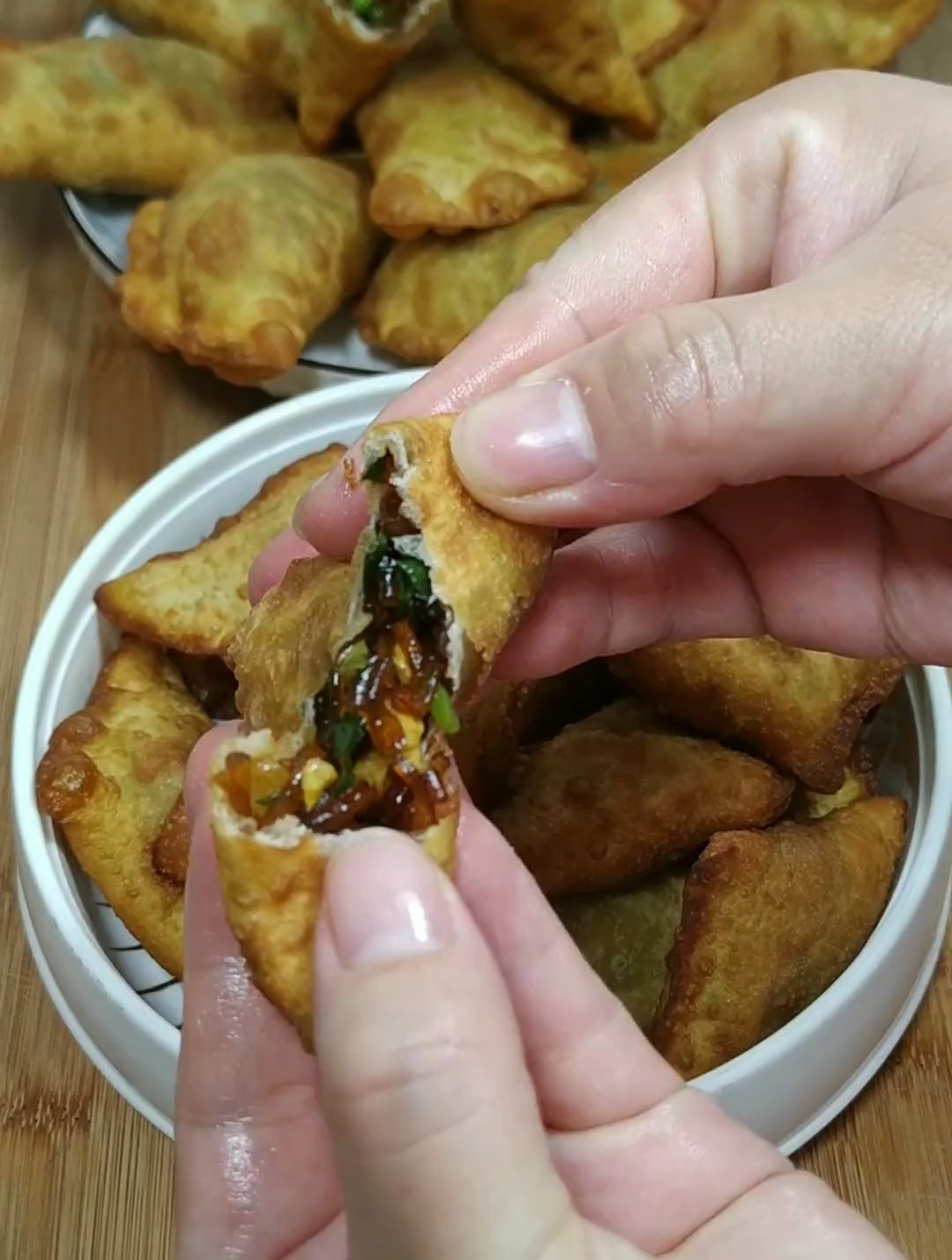 河南特色美食炸菜角,外酥里软,色泽金光,做法也简单-度小视