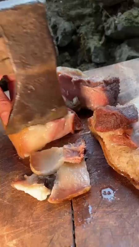 地道的竹笋炒腊肉,肥而不腻-度小视